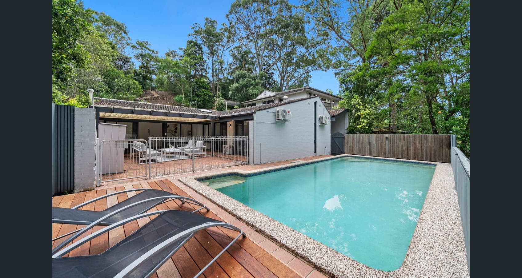 The Coastal Getaway